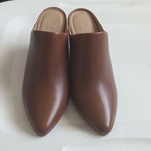 Able mules- size 8.5 color brown.